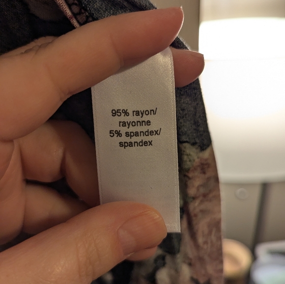 Maurices Floral Print Open Front Cardigan size 2 - Picture 7 of 7